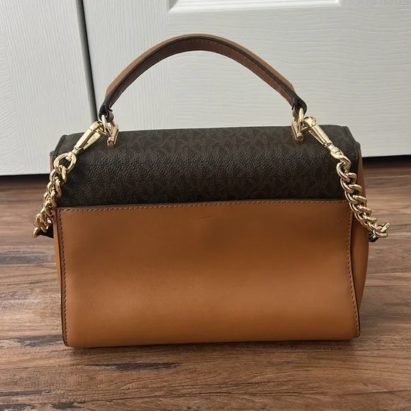 • Michael Kors Brown Purse - Picture 2 of 5